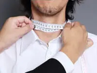 首周りの測り方