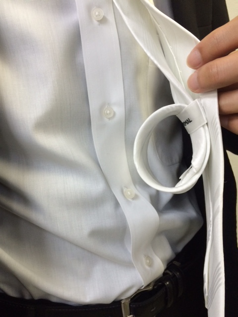ネクタイ 長さ調整 裏ワザ